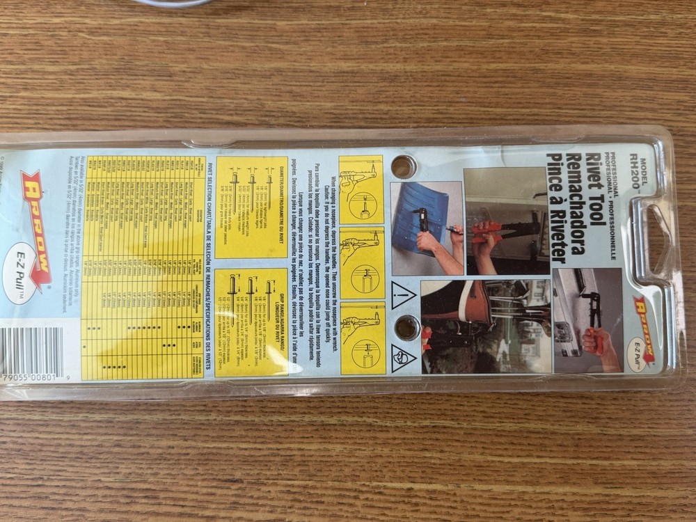Arrow E-Z Pull Riveter Rivet Tool Model RH200 New In Package
