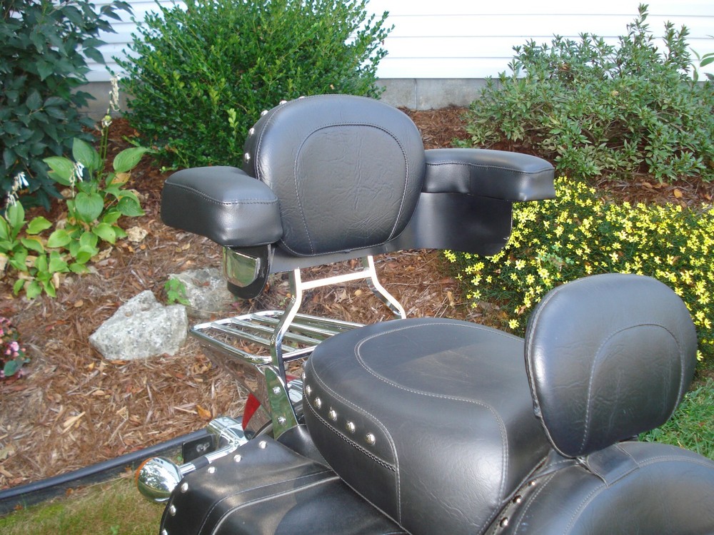 Motorcycle Armrest for Radially Backed passenger backrests