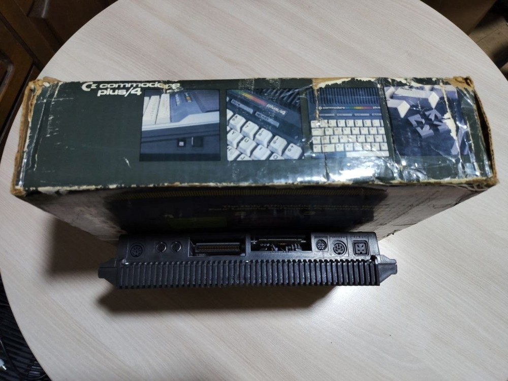 COMMODORE PLUS/4 COMPUTER +4 NTSC Boxed, Vintage