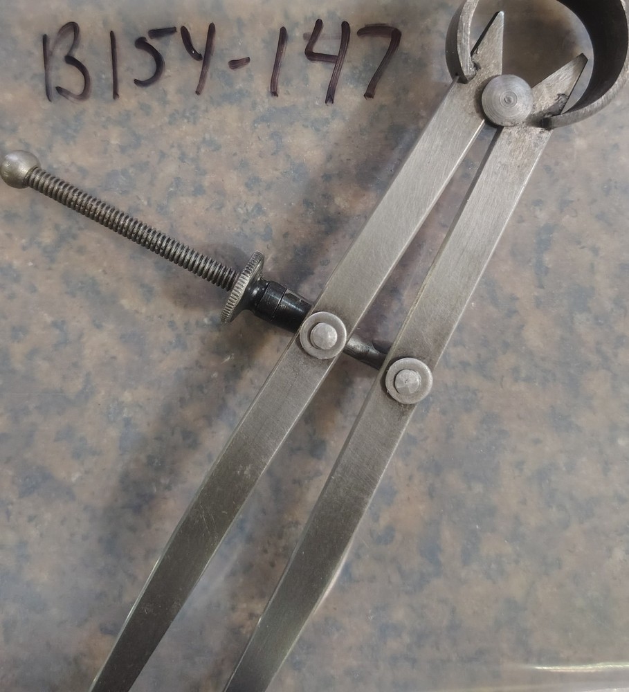 🗽 VINTAGE 8" DIVIDER