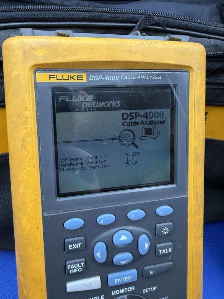 Fluke DSP-4000 Cable Analyzer 4000SR Kit