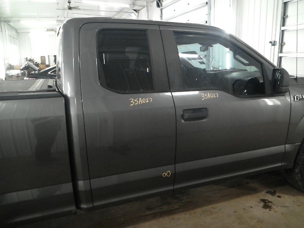 F150 2016 High Mounted Stop Light 104960630