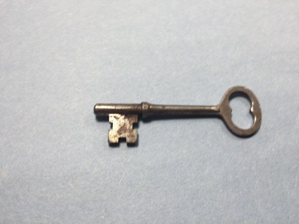 Vintage Skeleton Key - (marked Y57)