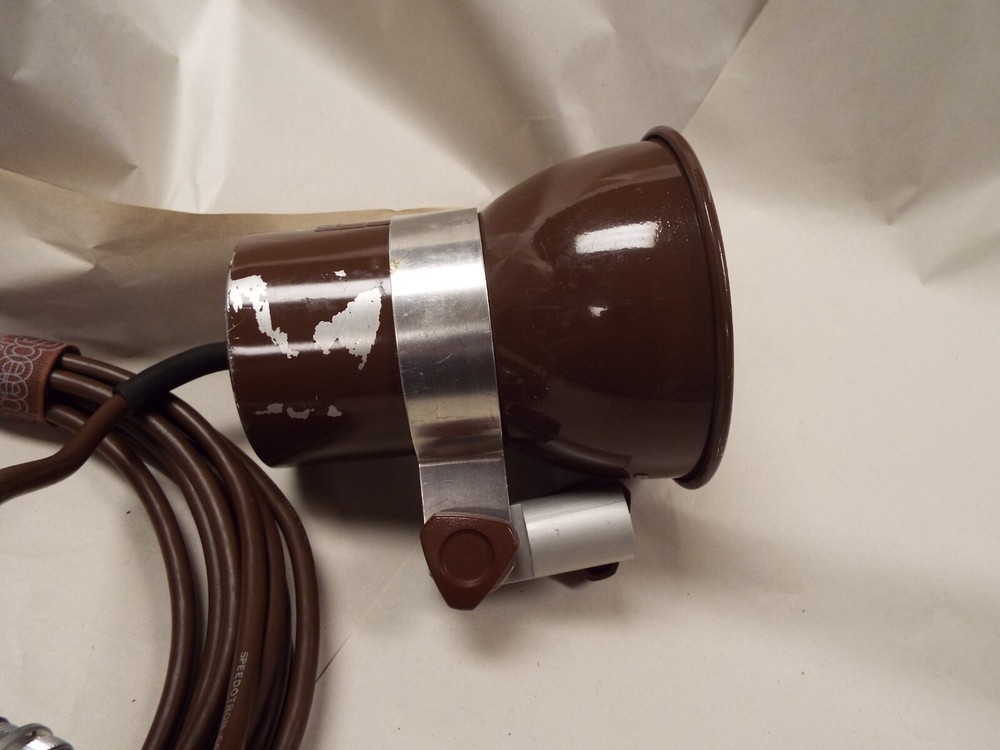 Speedotron Universal Strobe Light Unit Model MW3R Reflector 5 1/4" Untested #3