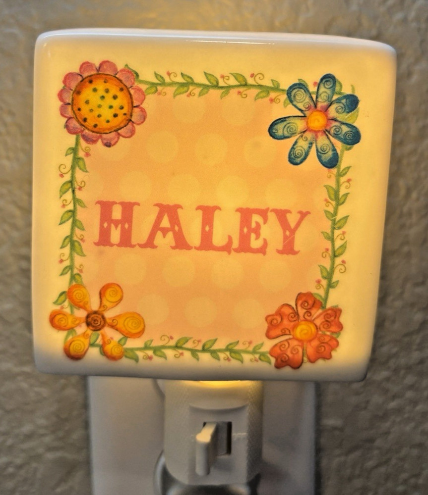 "Haley" Light-Up Ceramic Floral Nightlight