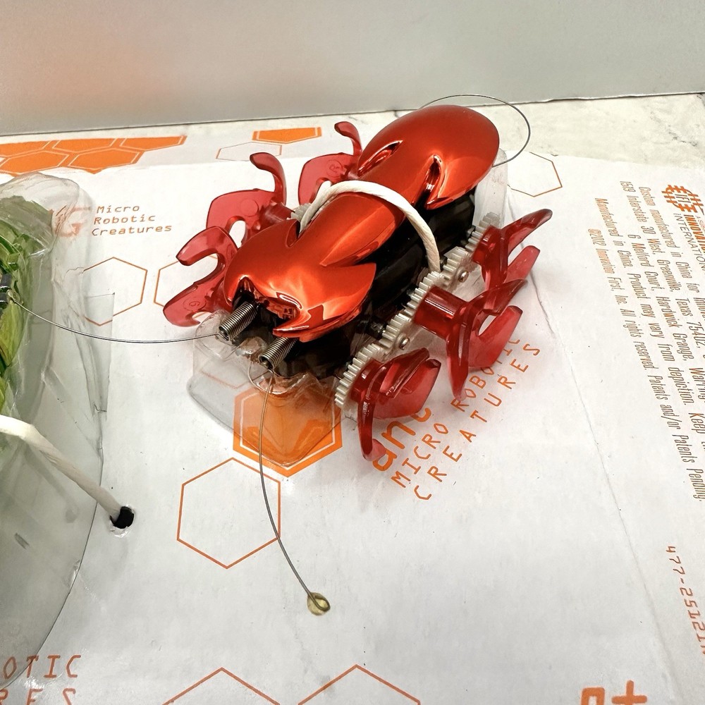 HTF Rare 2012 NIB Hexbug Micro Robotic Creatures Ant Larva Crab Open Box