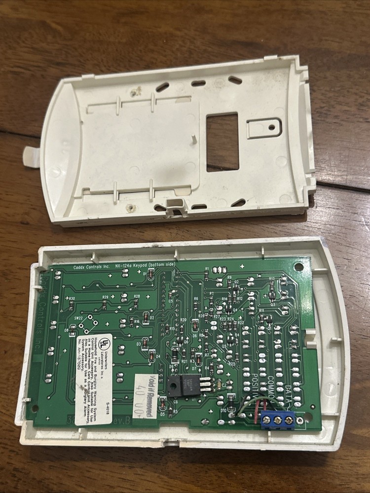CaddxGE/INTERLOGIX NetworX NX-124A Security Command Center Keypad