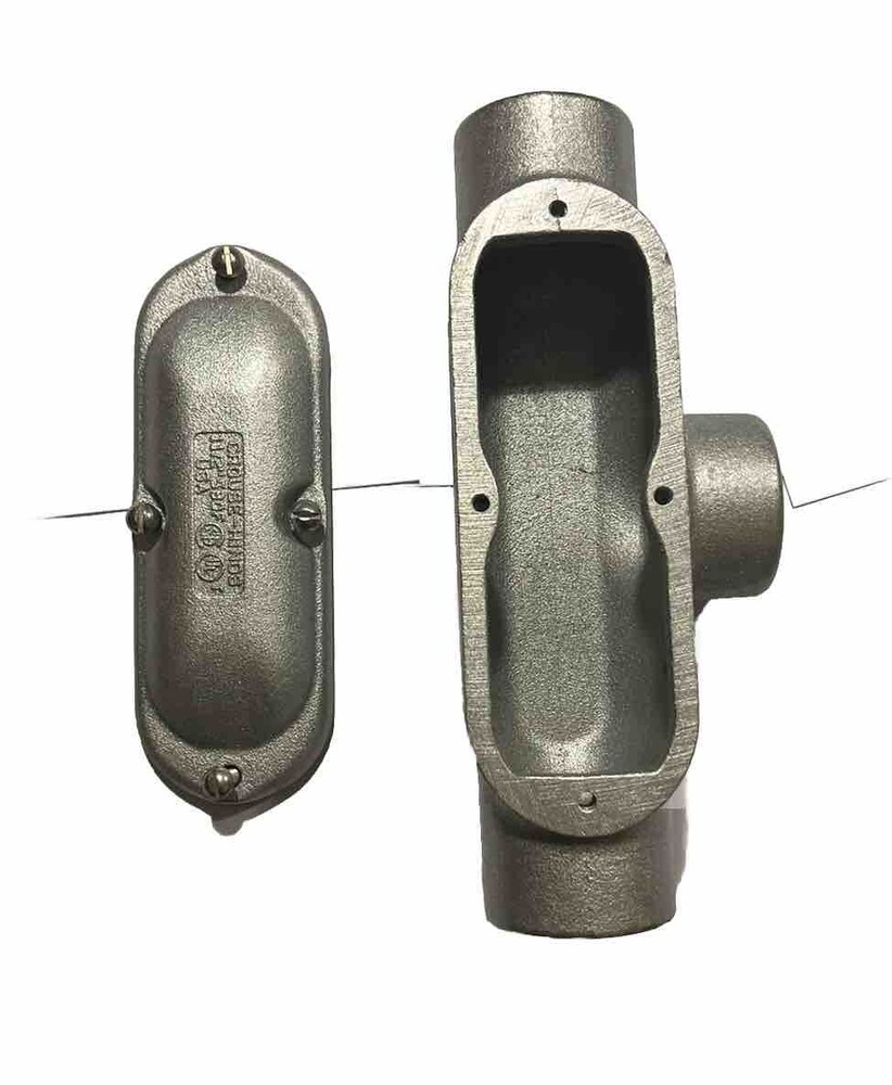 Crouse-Hinds 1.5” T. T58 Conduit Fitting