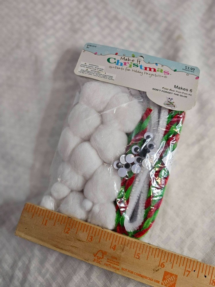 Make It Christmas Pom Pom Polar Bear Craft Kit NEW