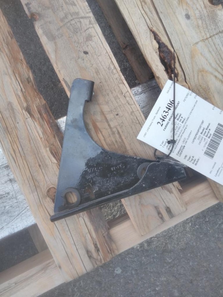 For 2023 PETERBILT 579 FAIRING BRACKET Left , WA