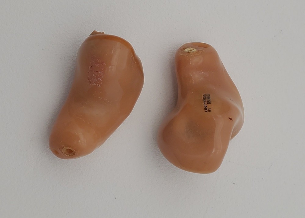 Unitron Vista & V1 Hearing Aids  UNTESTED