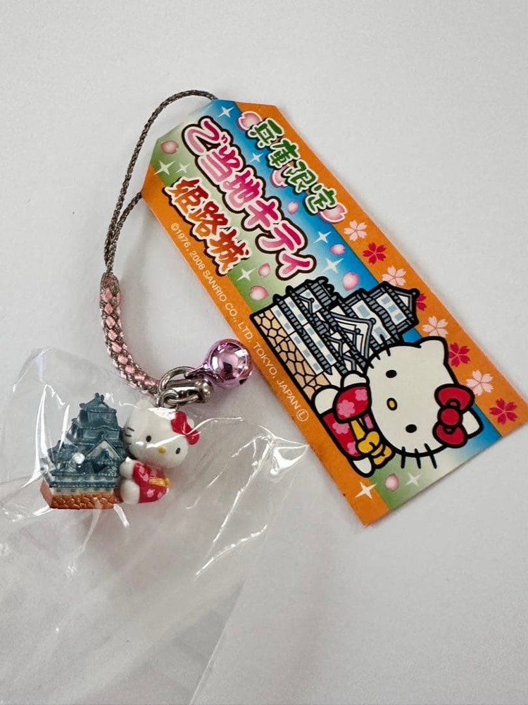 Hello Kitty Himeji Castle Netsuke Used Collection Item