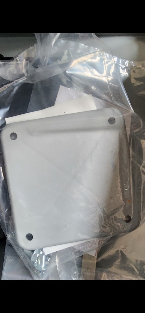 Main Lug 70 Amps 2 to 4 Breakers, Circuits.