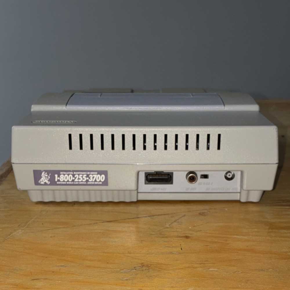 Nintendo SNS-001 SNES Console Gray Beige Composite RCA RF Eject Button