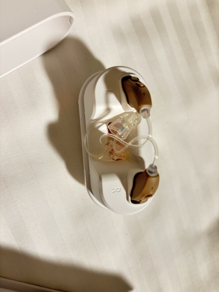 MDHearing VOLT 4 (OTC) Hearing Aid With A Charging Case