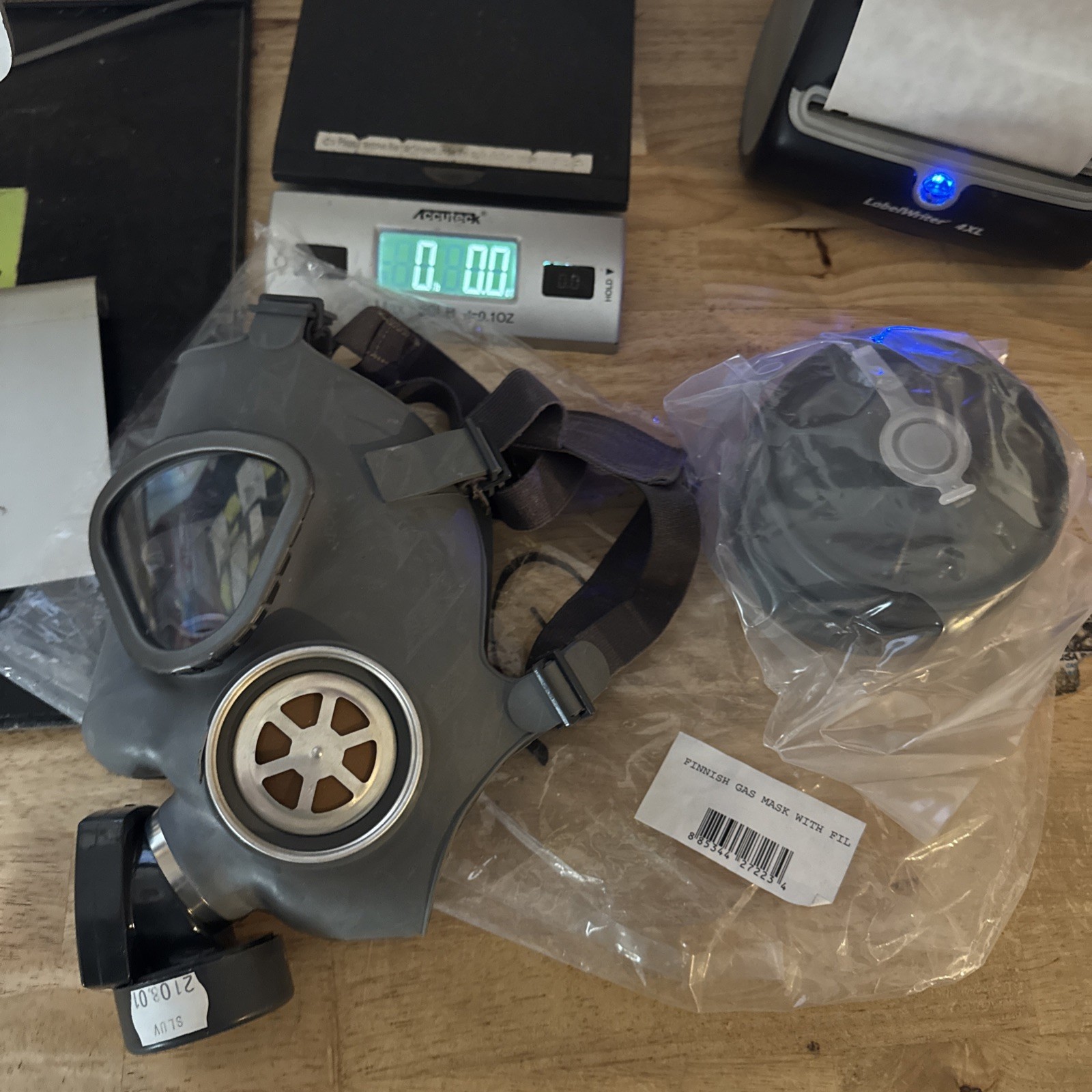 Finland Gas Mask New/Old Stock Clear Insert NATO 40mm Filter NBC Nuke Army Surpl