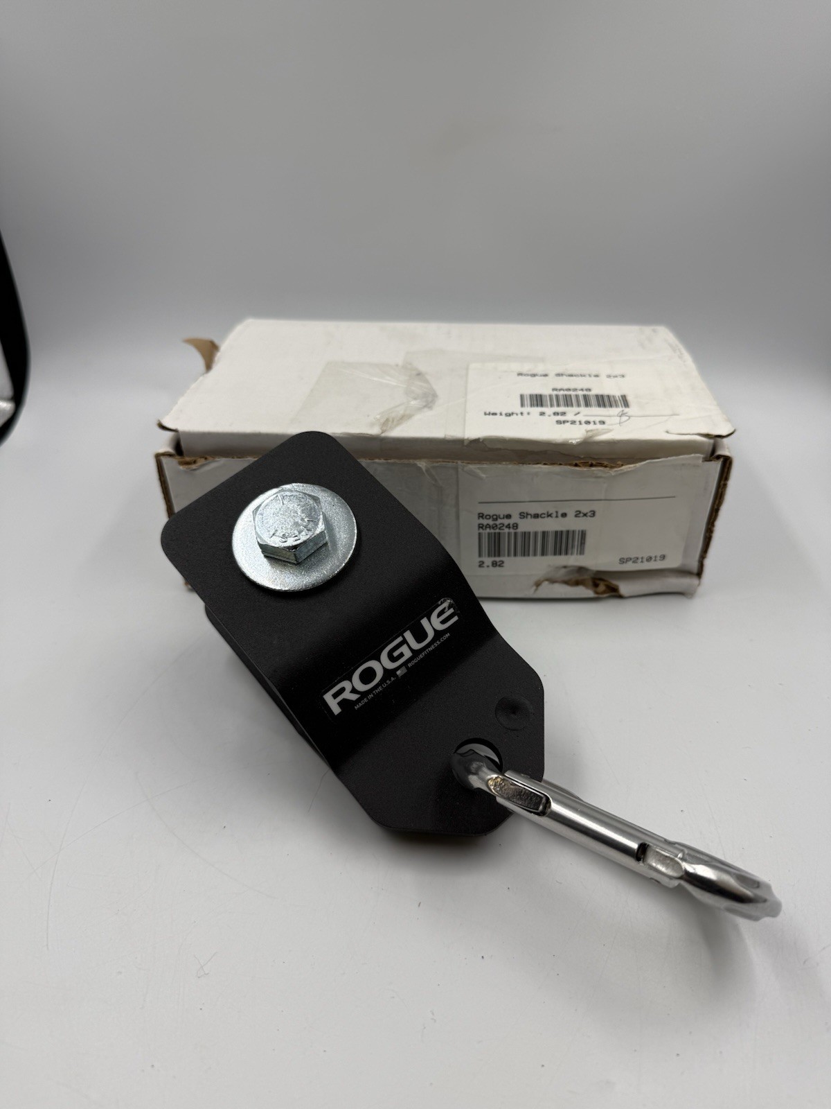 NEW Rogue Monster Lite Shackle with Carabine