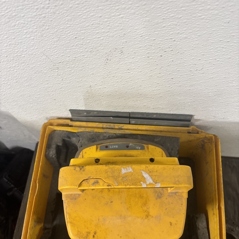 Spectra Precision LL500 Self Leveling Laser Level #2Q4