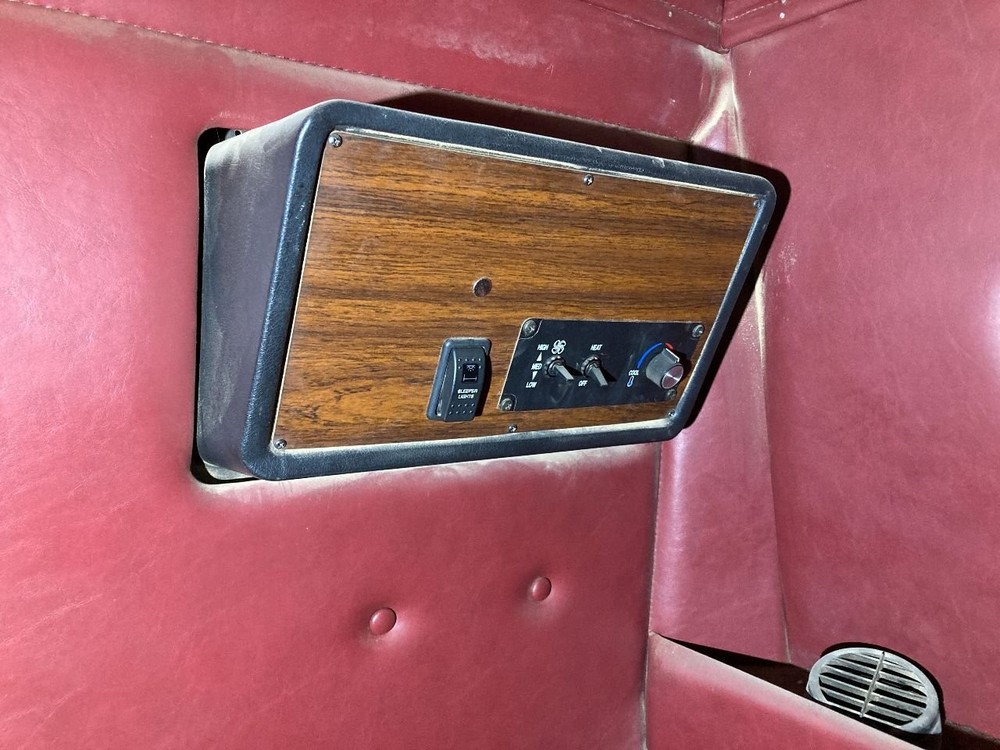 Western Star Trucks 4900FA Sleeper Control - Used