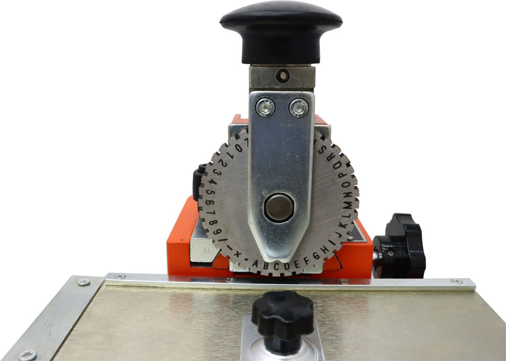 Semi-automatic Sheet Embosser Small Manual Nameplate Marking Machine 4mm Letter