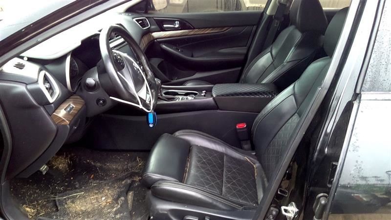 MAXIMA 2016 Fuse Box Cabin 1038359421
