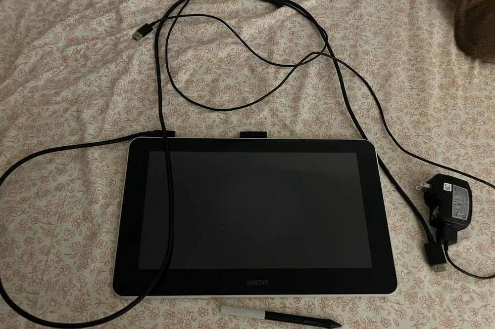 Wacom One Graphics Tablet USB Connectivity Includes Pen and USB Cable