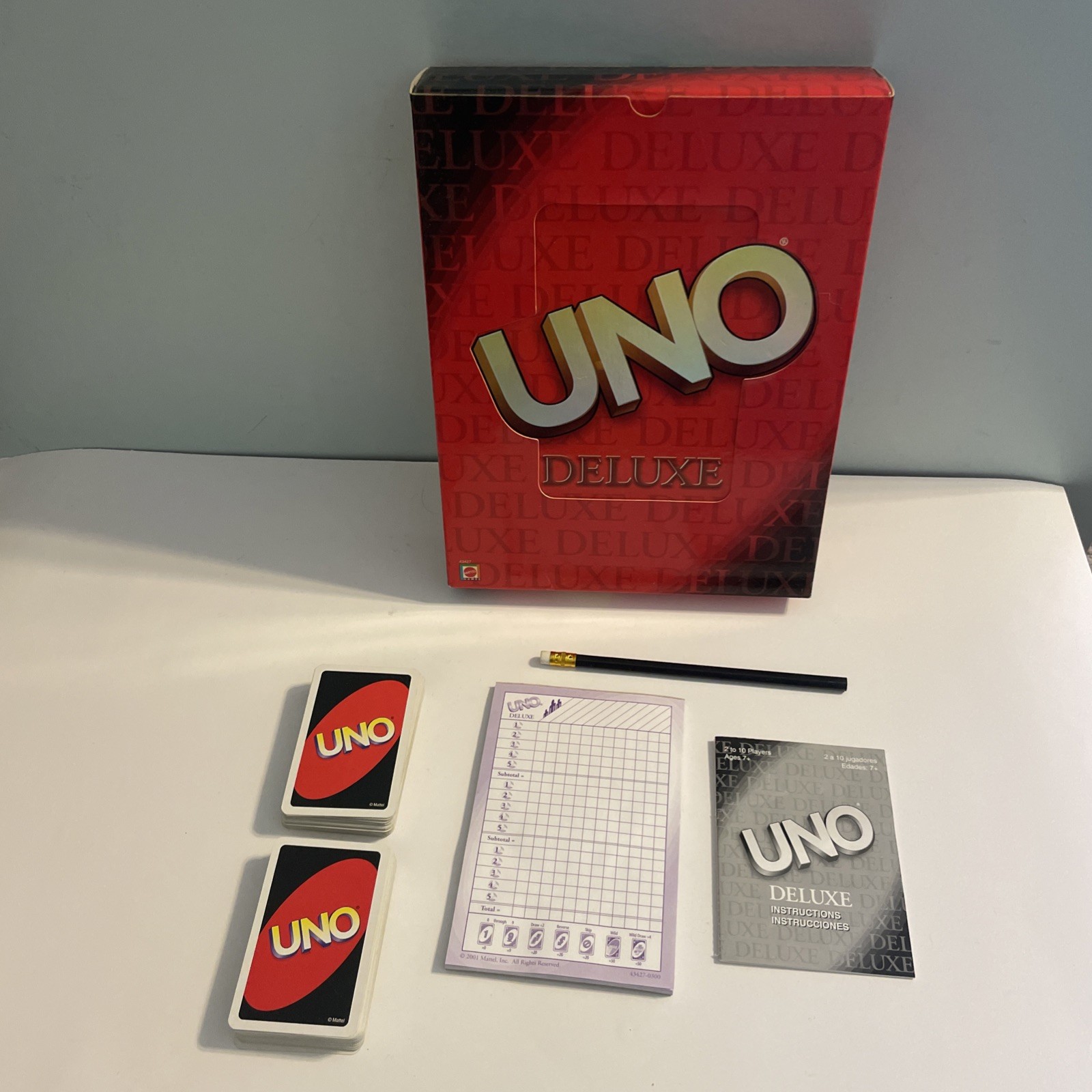Uno Deluxe Edition Card Game. Near Mint Condition ( See Photos )