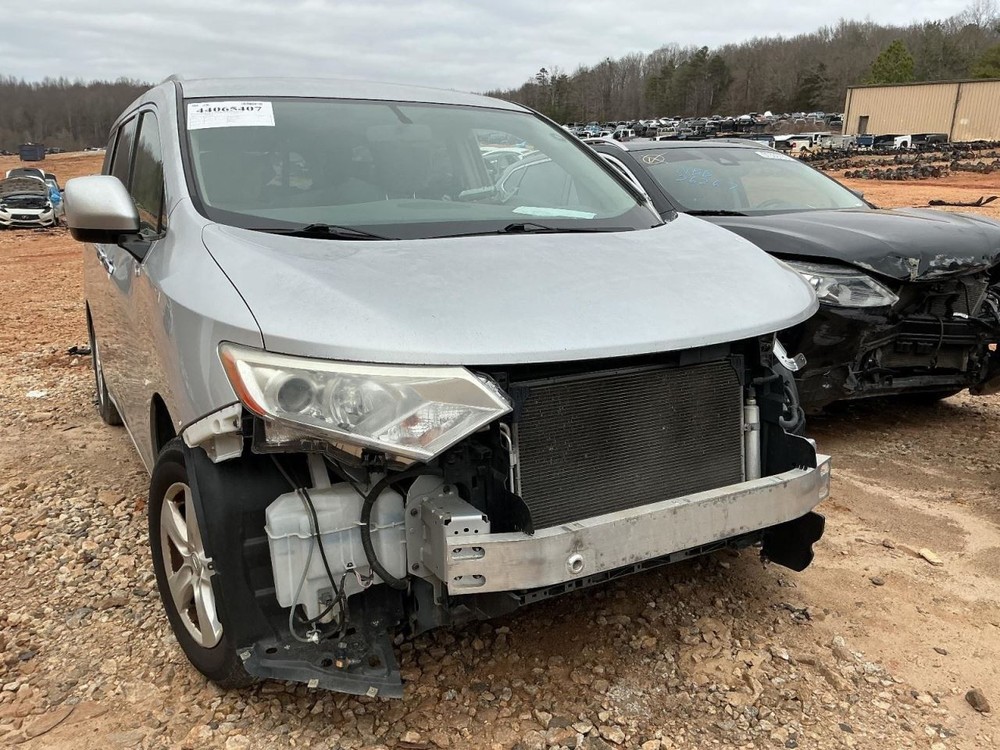 QUEST 2015 Glove Box 4986446