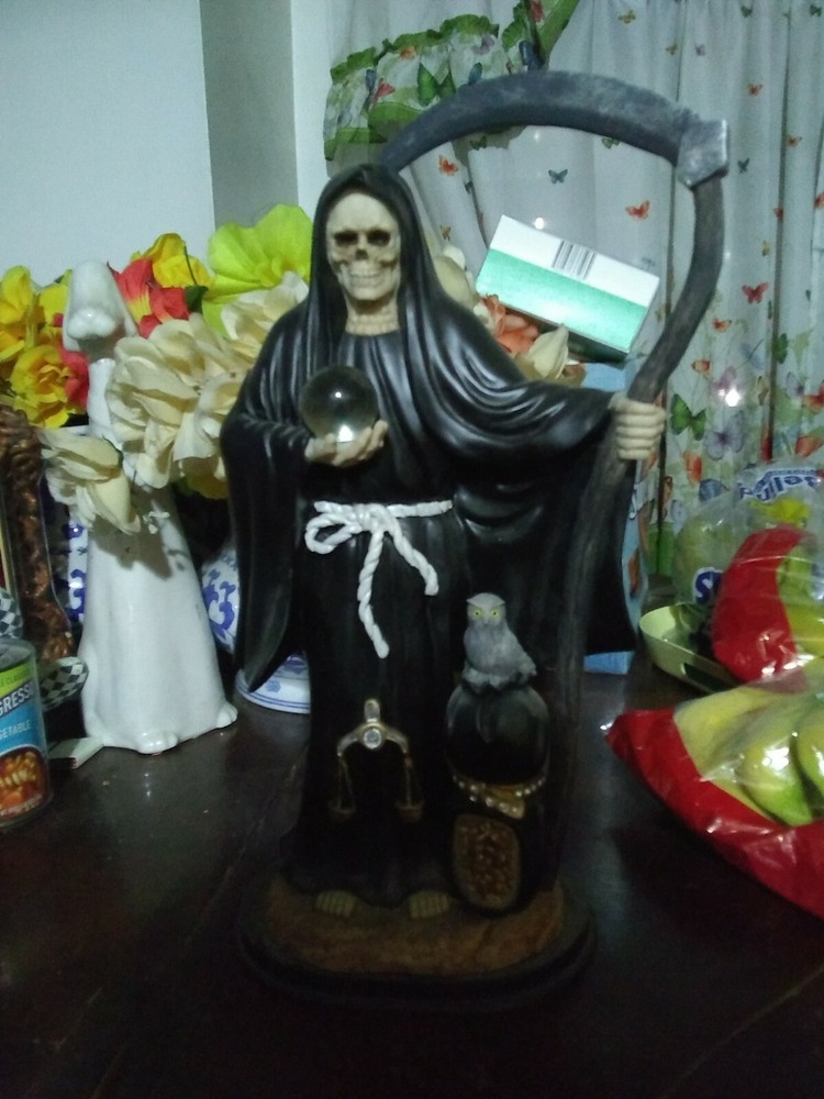 Santa Muerte statue