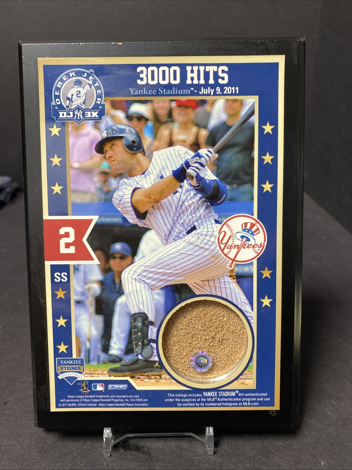 Derek Jeter 3000th Hit Plaque with Authentic Dirt From 7/9/2011 Yankee MLB NY