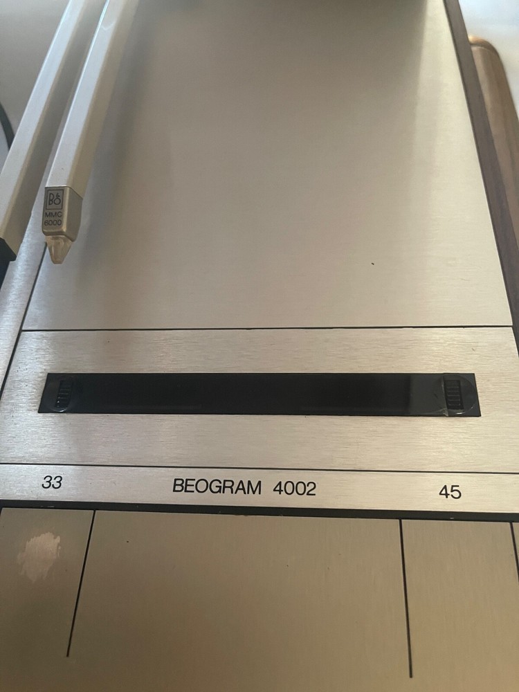 Bang & Olufsen Beogram 4002 turntable