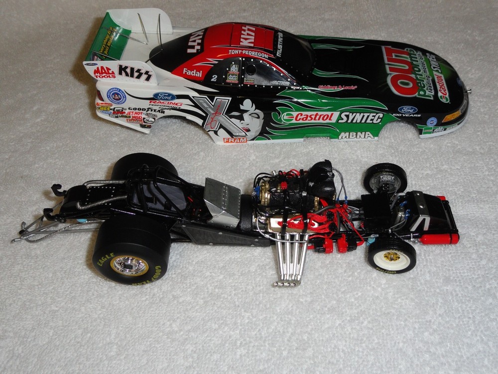 KISS CASTROL SYNTEC 2003 MUSTANG FUNNY CAR 1/24 Scale Diecast NIB