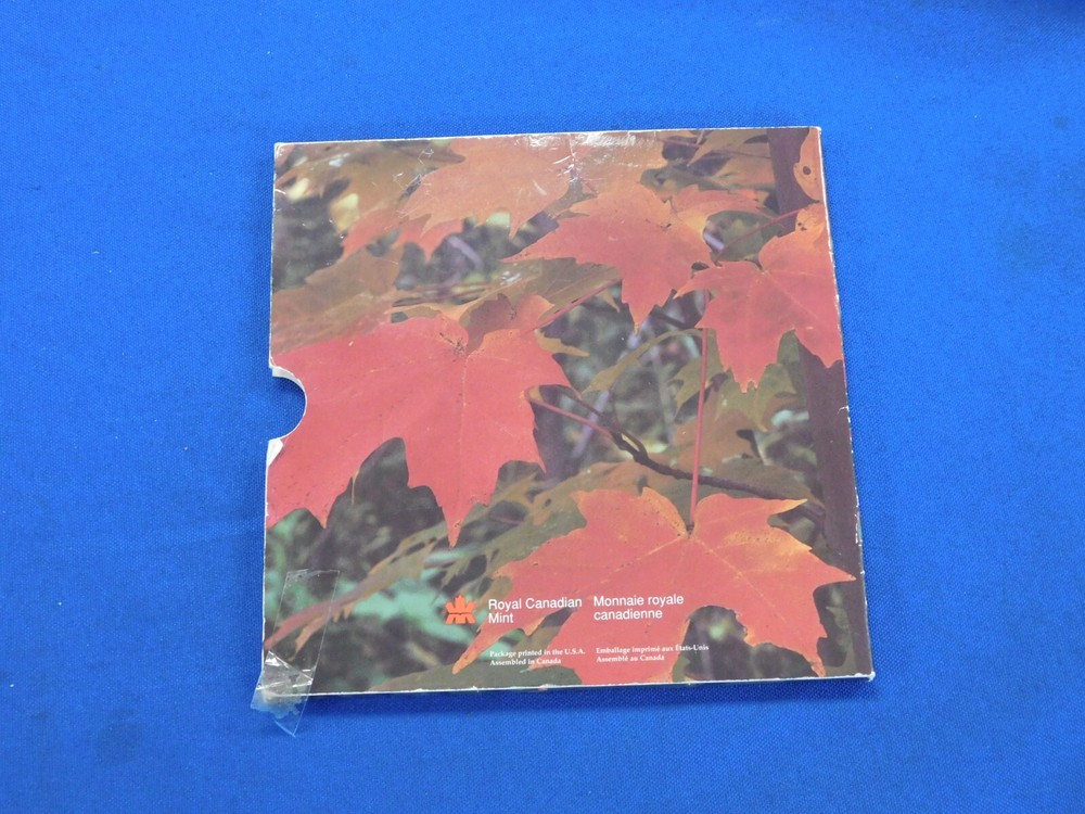 1997 - Oh Canada Uncirculated Set (with special "Flying Loon" Dollar)