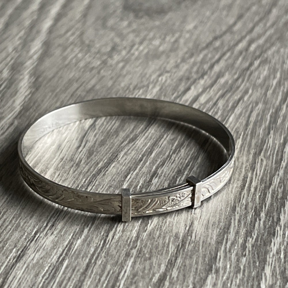 925 Silver Expanding Childs/Babies Bangle 5cm maximum