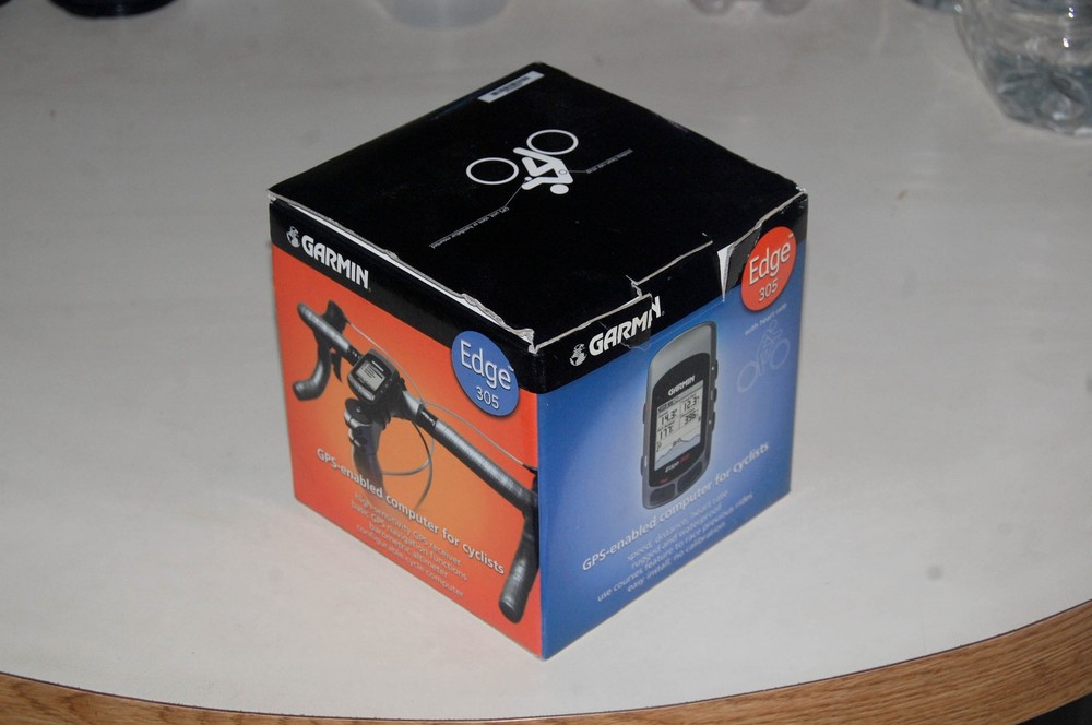 Garmin Edge 305 GPS enabled computer for cyclists NOS never used