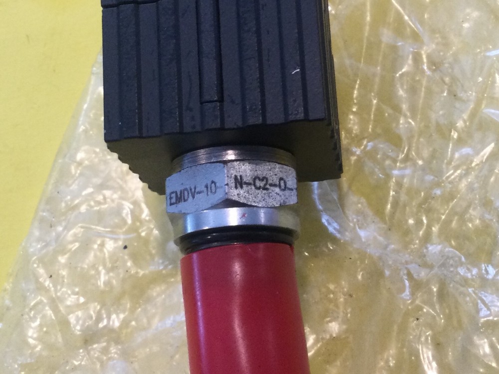 Command Controls / Bucher Hydraulics EMDV-10-N-C2-0-12DG Solenoid Valve