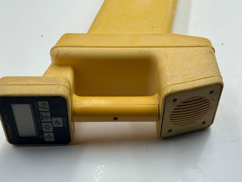 3M Dynatel 2210e Cable Locator
