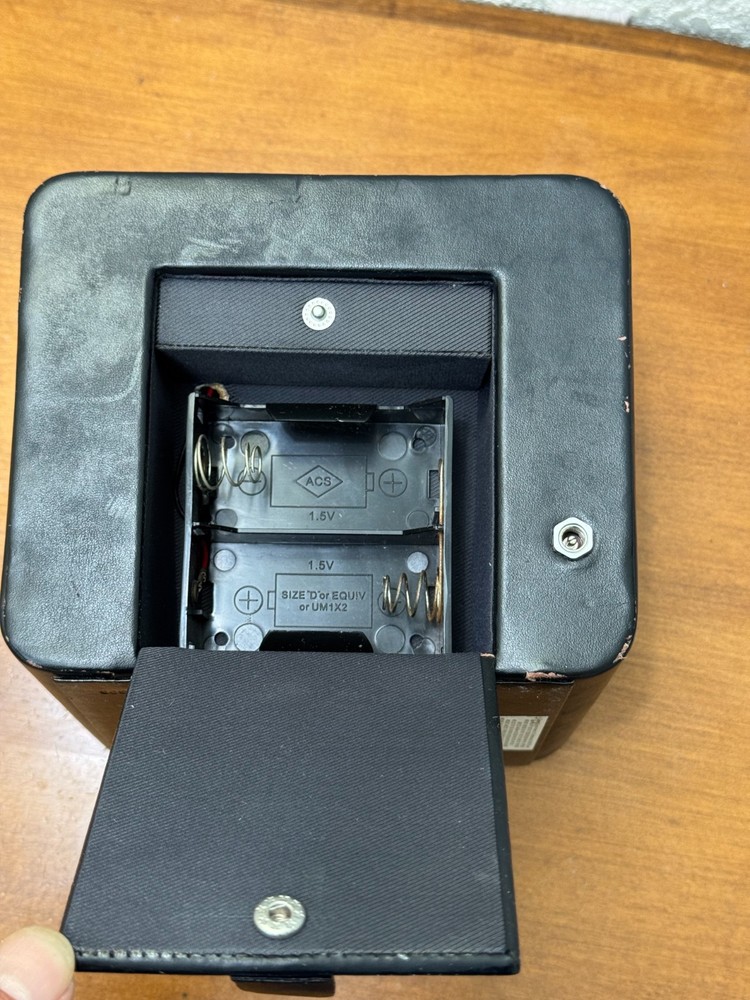 Wolf Designs Single Watch Winder Module 1.5, fully working, fair.