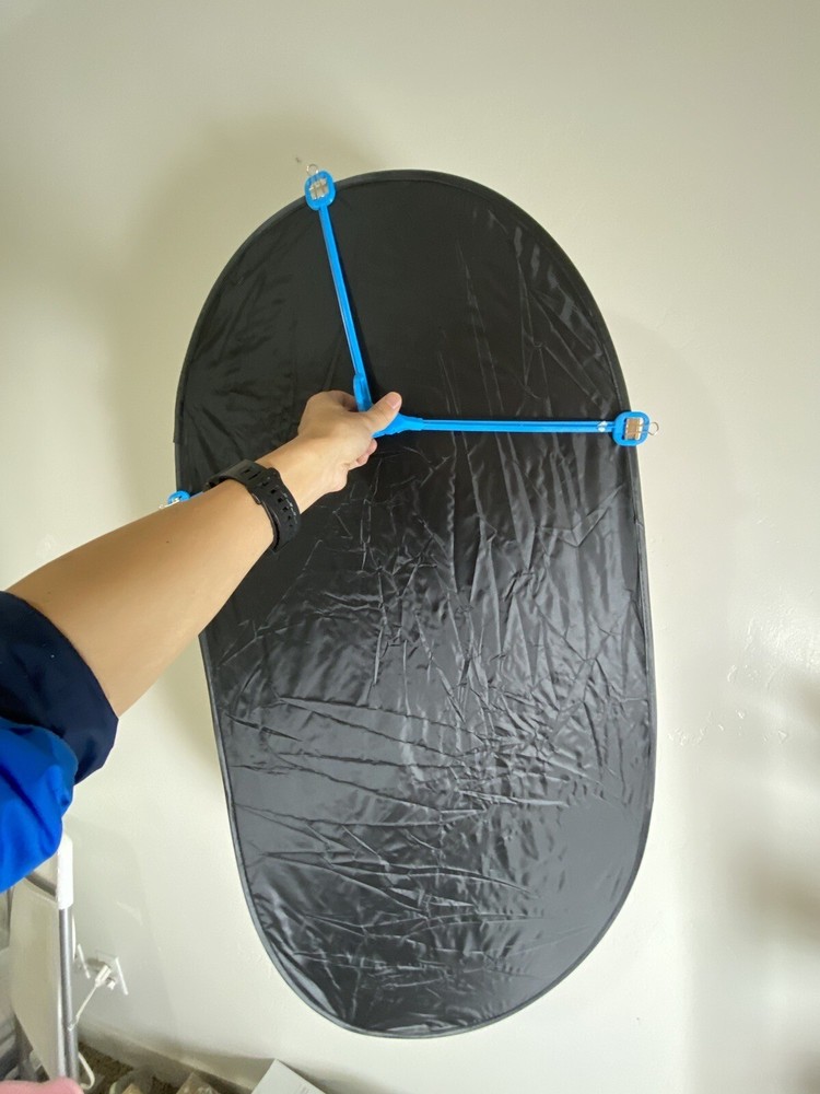 Ke Design Single Hand Held 18 In  Oval Light Reflector  Bracket ( Foldable)