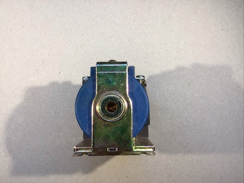 Joslyn Clark 4U4 Control Relay Type PM