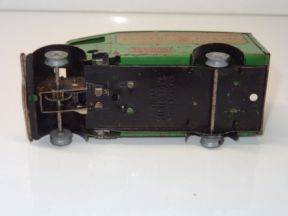 Triang Minic 103M SHORT BONNET MINIC TRANSPORT SHUTTER VAN
