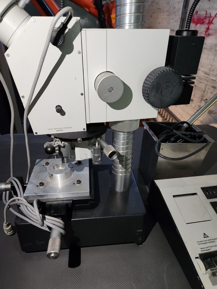 Leitz Wetzlar microscope 301-275-143 RZD-DO ??(mini load II)?? freight