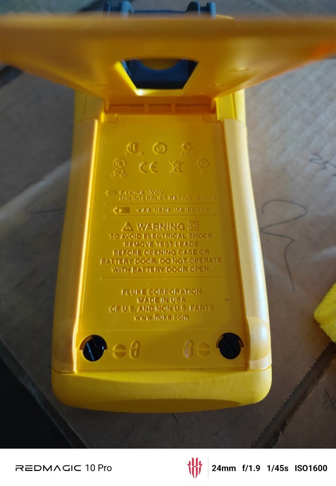 Fluke 726 Precision Multifunction Calibrator Excellent condition (USED)