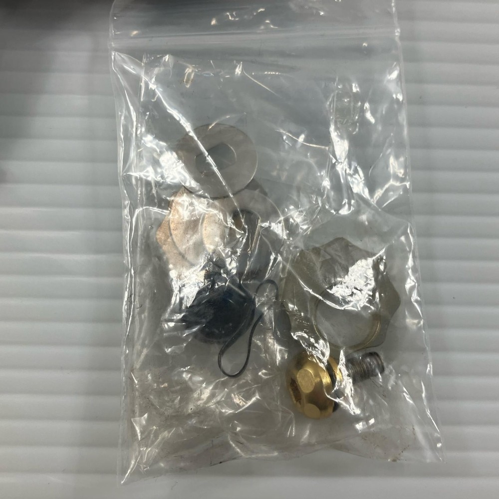 LIVRE Titanium handle