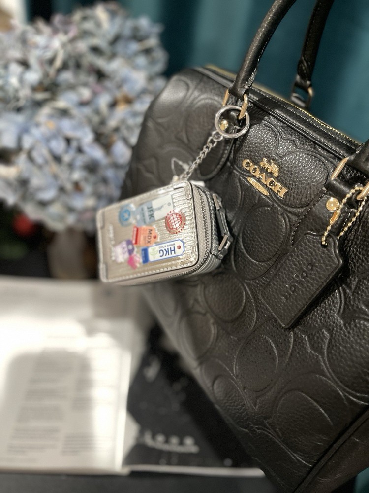 MICHAEL KORS GIFTABLES 35R6SGFK5K SILVER TROLLEY KEY NWT