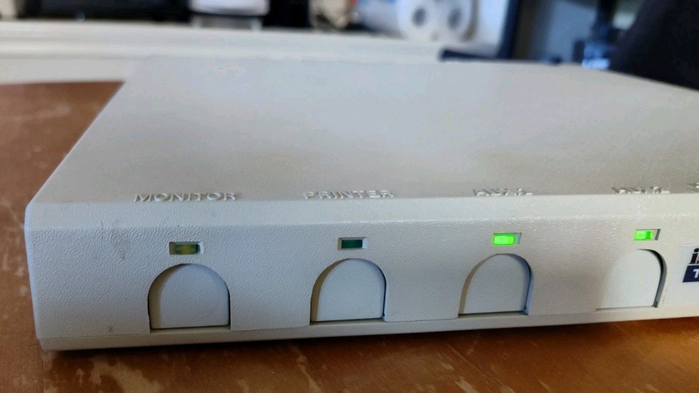 Tripp Lite Isobar Touchmaster Plus Model MT-6 + Plus