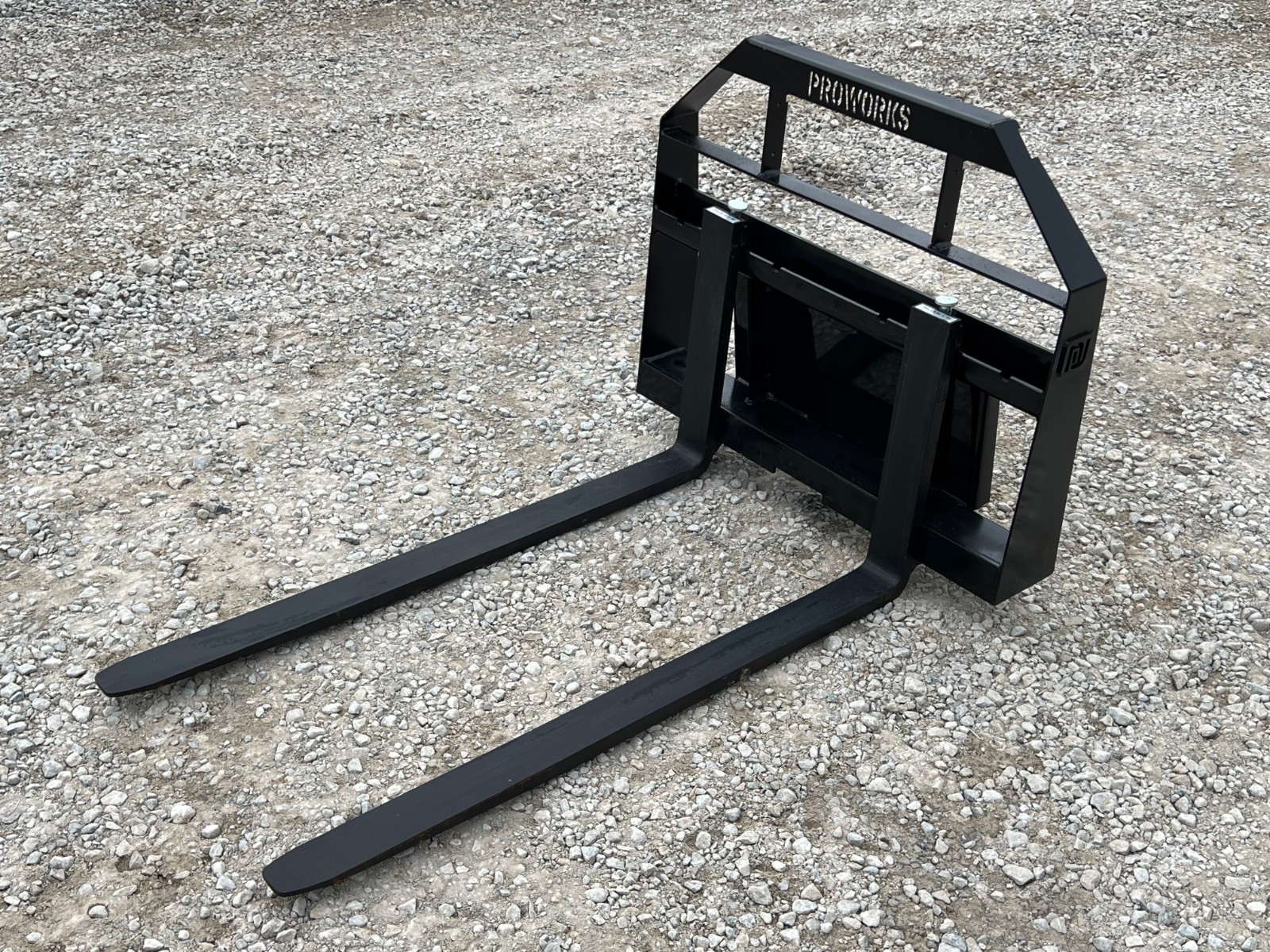 48" 2,200 Pound Pallet Forks Attachment Fits Mini Skid Steer Toro Dingo Kubota