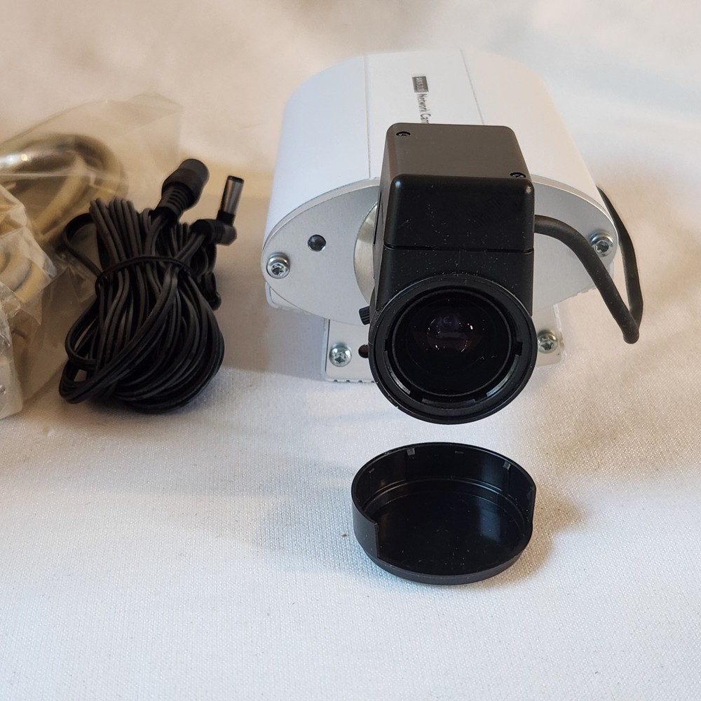 Axis 2120 IP Network Web Security Surveillance CCTV Camera & Lens