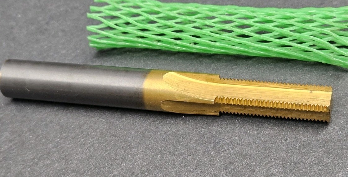 ADVENT 9/16" -24 UN Solid Carbide Thread Mill ½" Shank 4 Flute 4" OAL Machinist