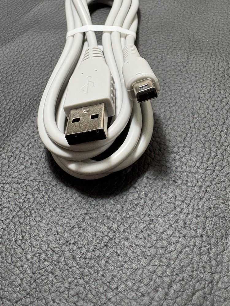 Nintendo 3Ds bundle USB chager with 2 stylus